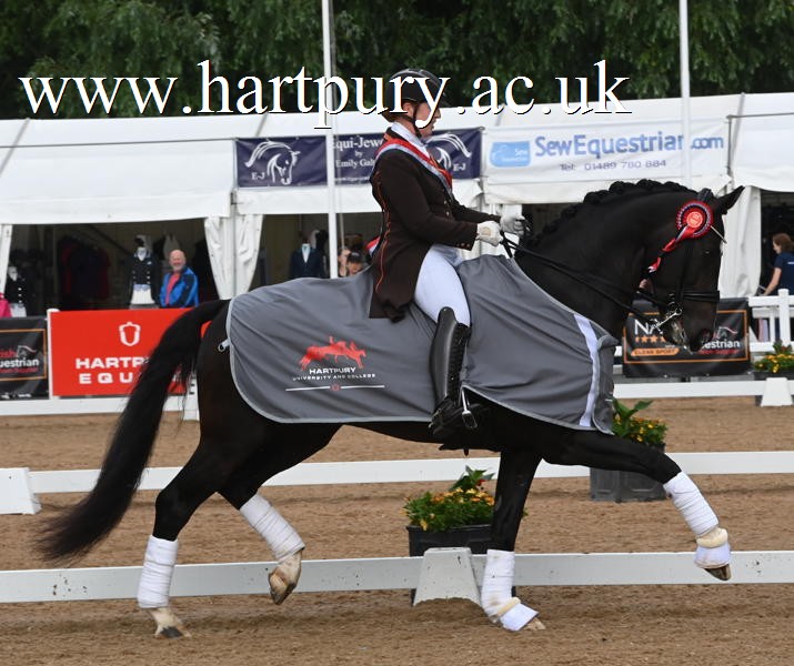 Becky Moody James Bond CDI1 Inter 1 1St
