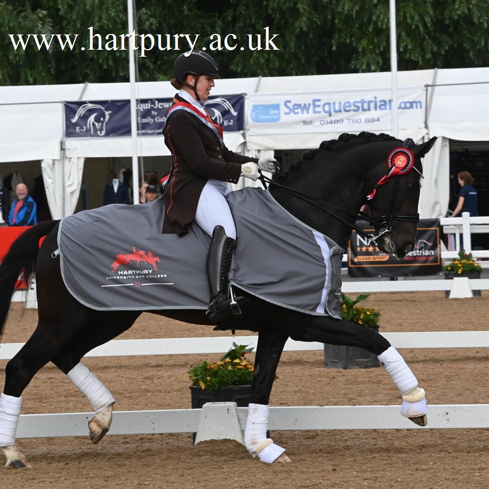 Becky Moody James Bond CDI1 Inter 1 1St